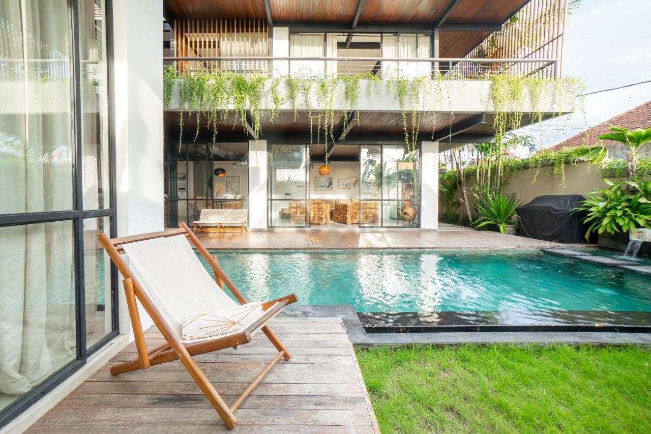 Suncoast Villa Badung  Buitenkant foto