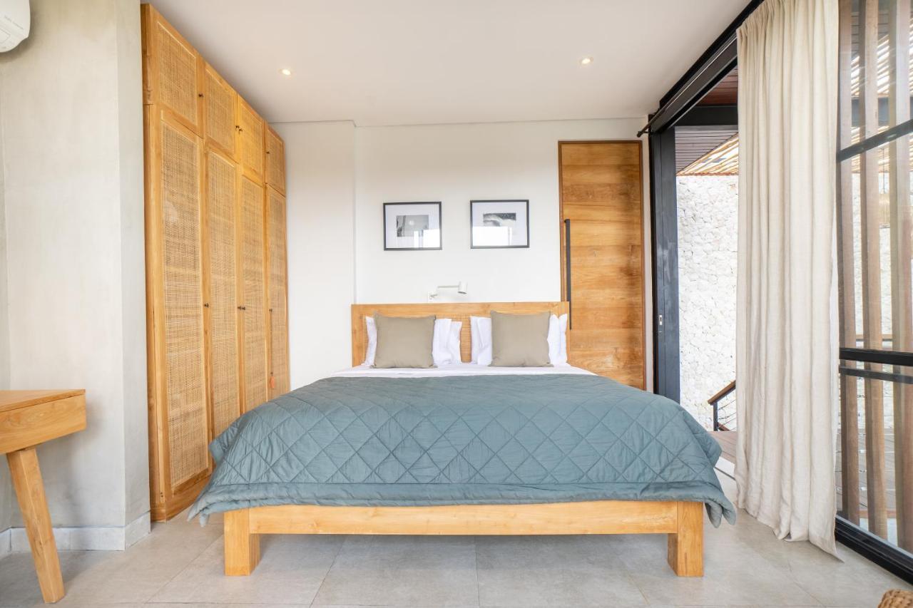 Suncoast Villa Badung  Buitenkant foto